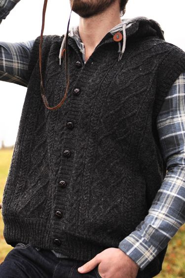 Carraig Donn Irish Aran Mens Wool Sweater Lined Cable Knit Vest Body Warmer with Hood