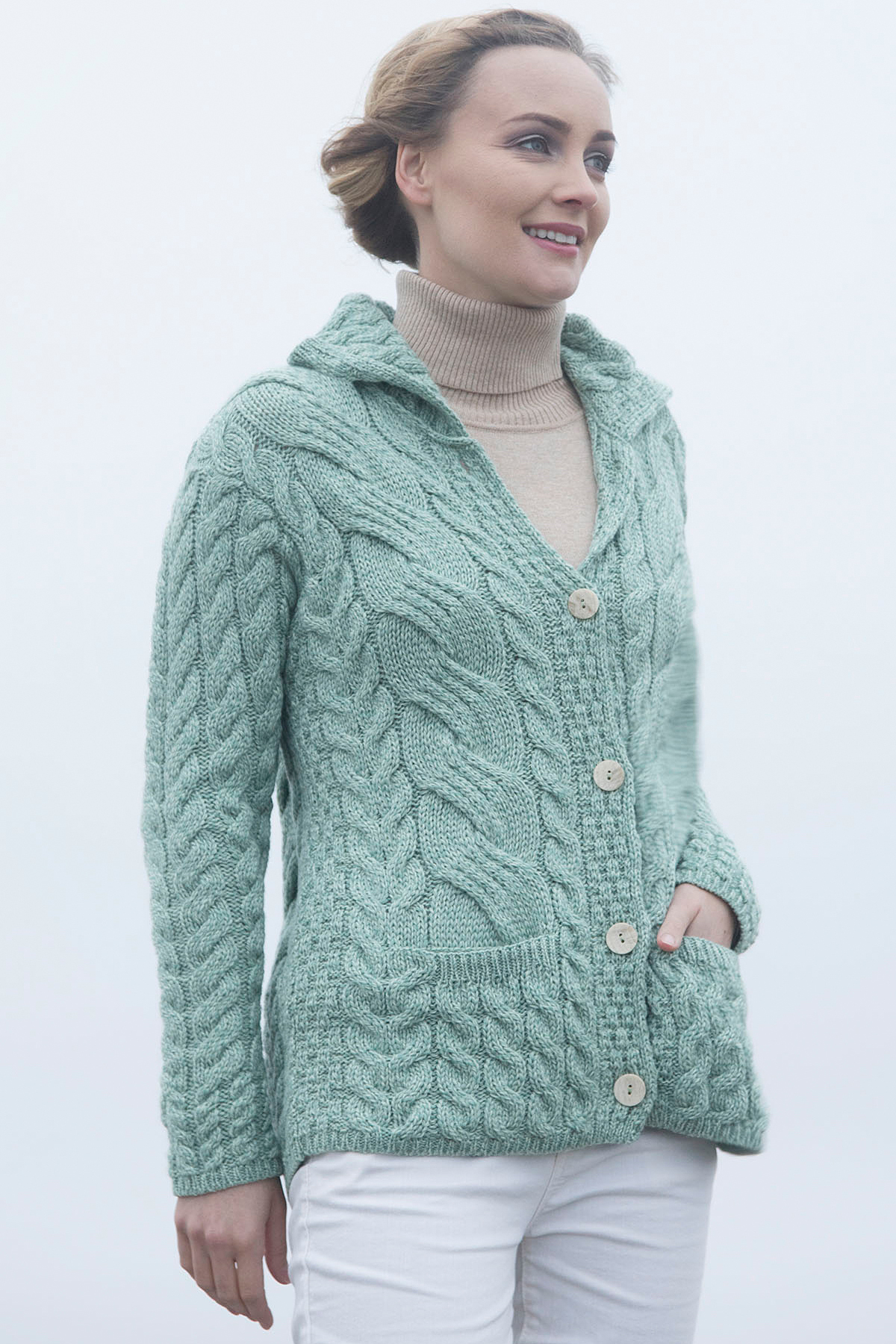 Carraig Donn Aran Woollen Mills Irish Aran Wool Sweater Womens Cable Knit Buttoned Cardigan Sweater